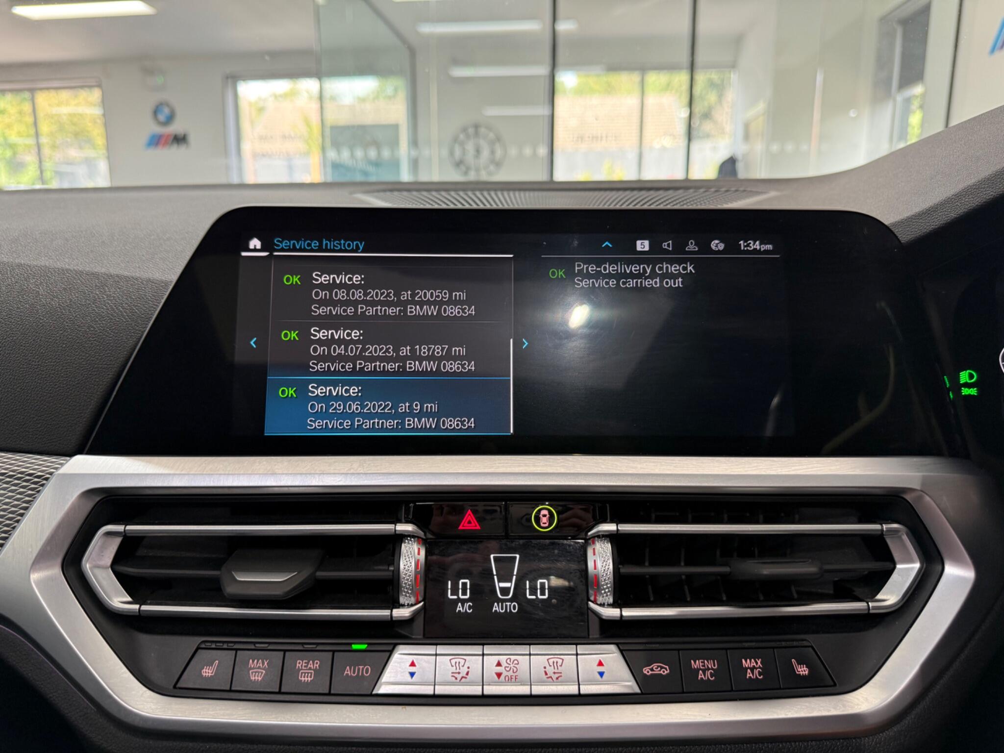 BMW 3 Series view 27