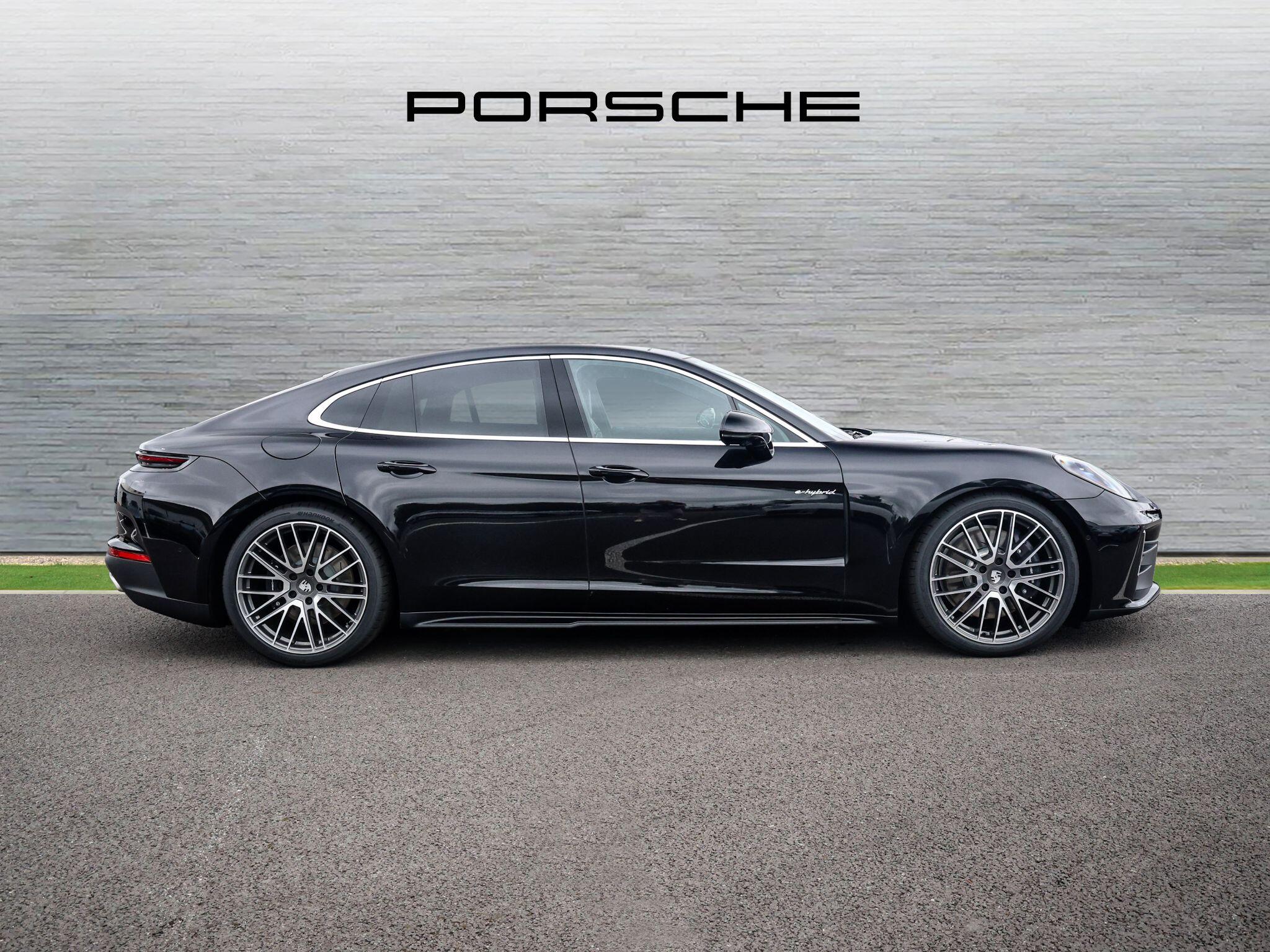Porsche Panamera view 7