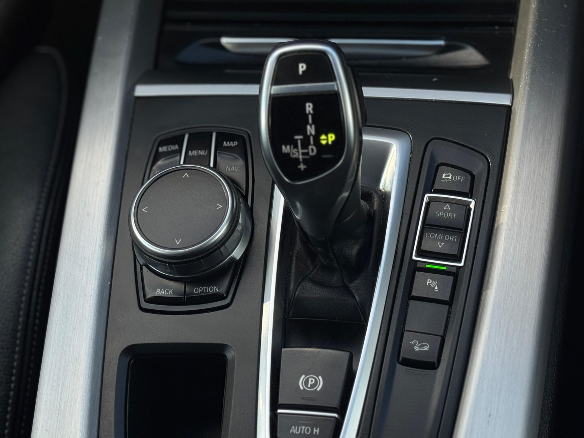 BMW X5 view 35