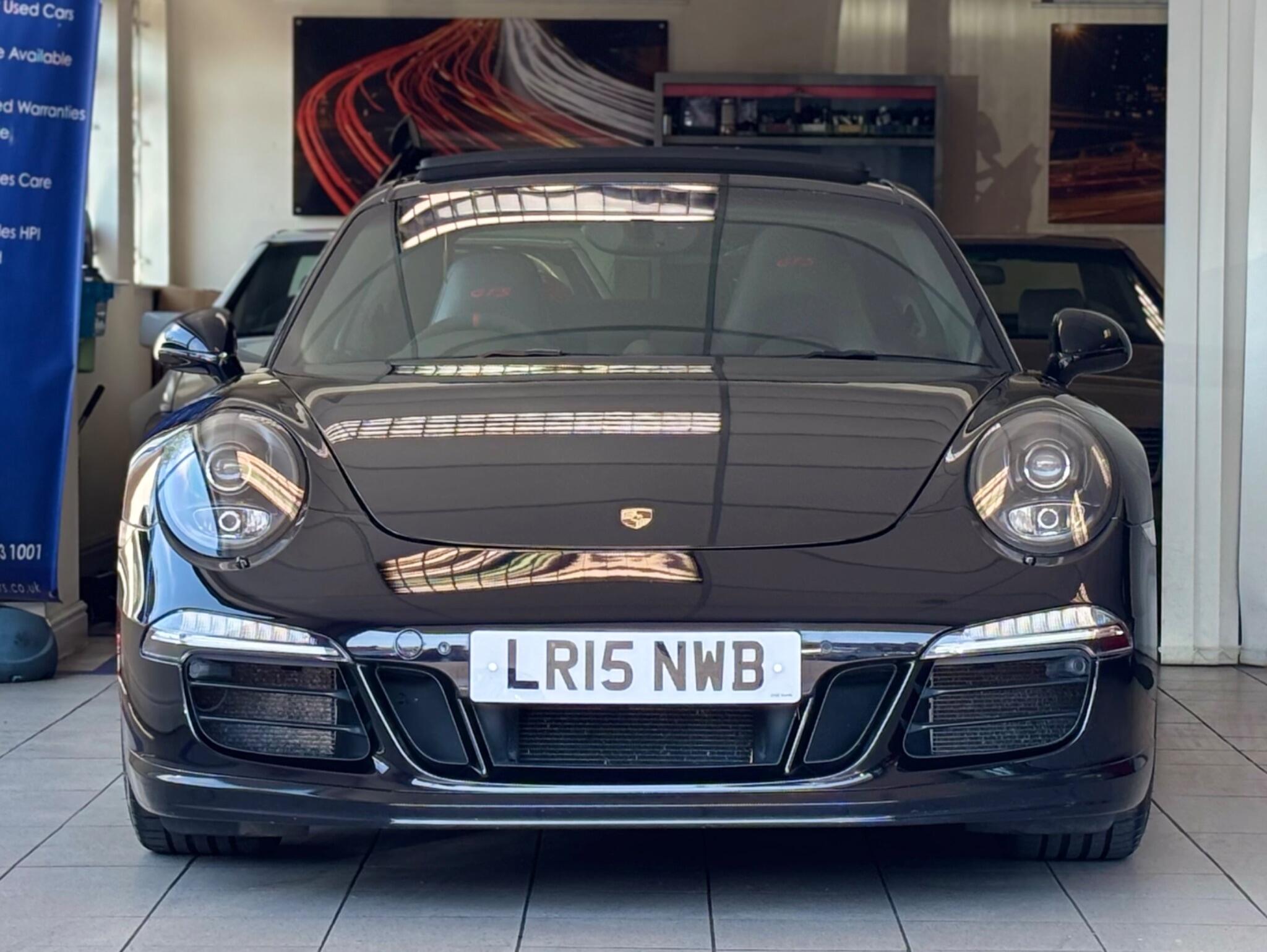 Porsche 911 view 2