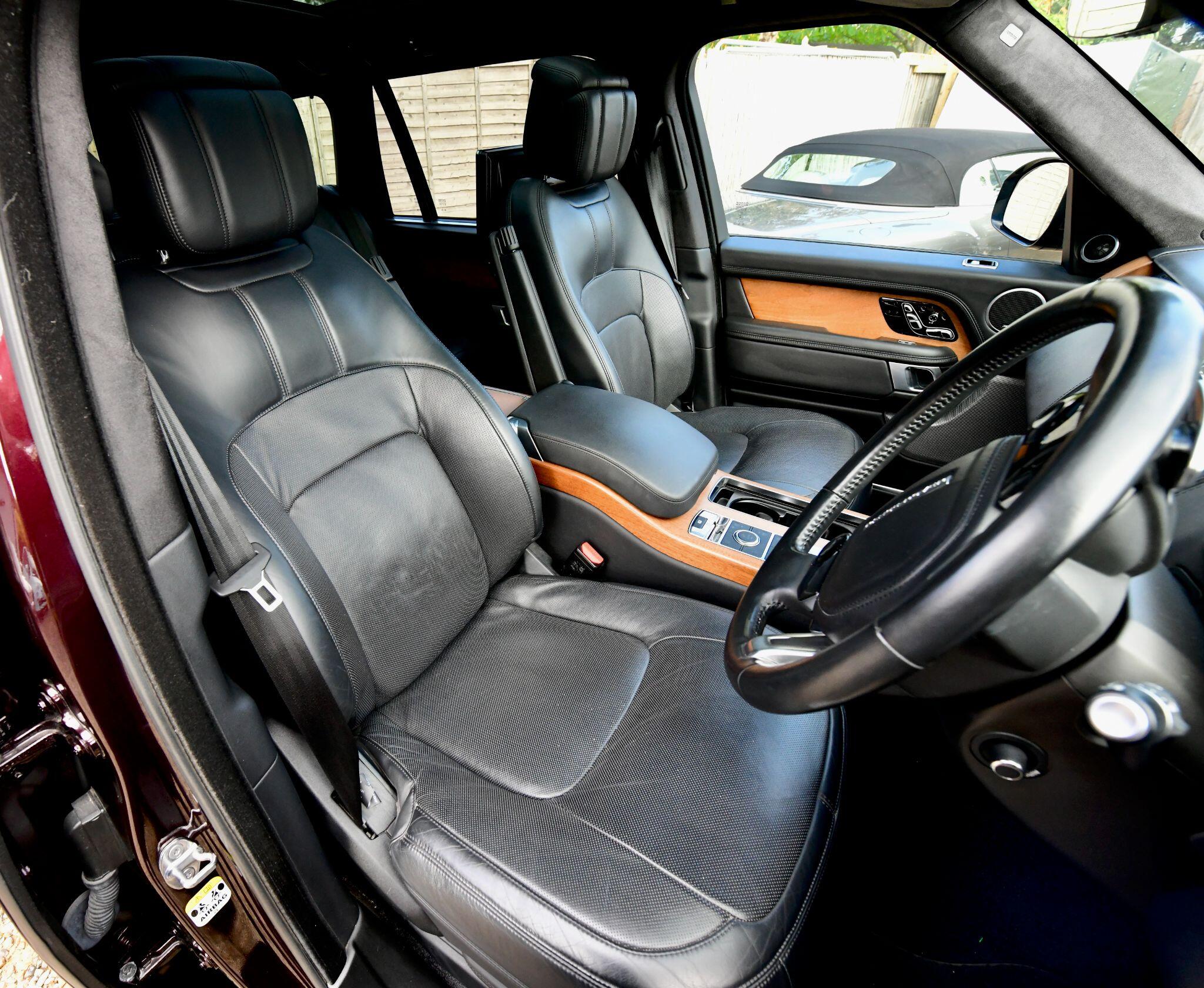 Land Rover Range Rover view 29