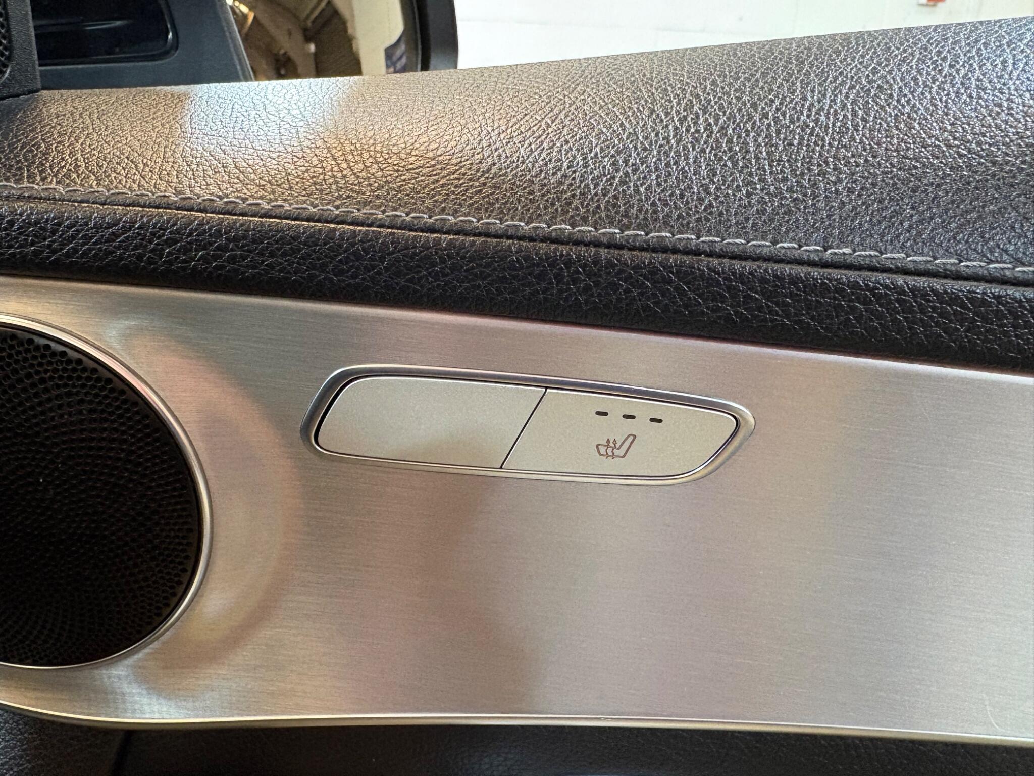 Mercedes-Benz C Class view 35