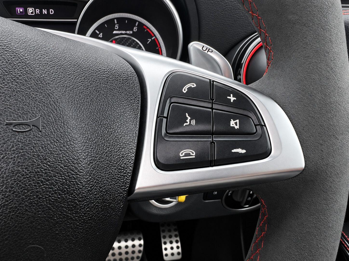Mercedes-Benz Cla view 40