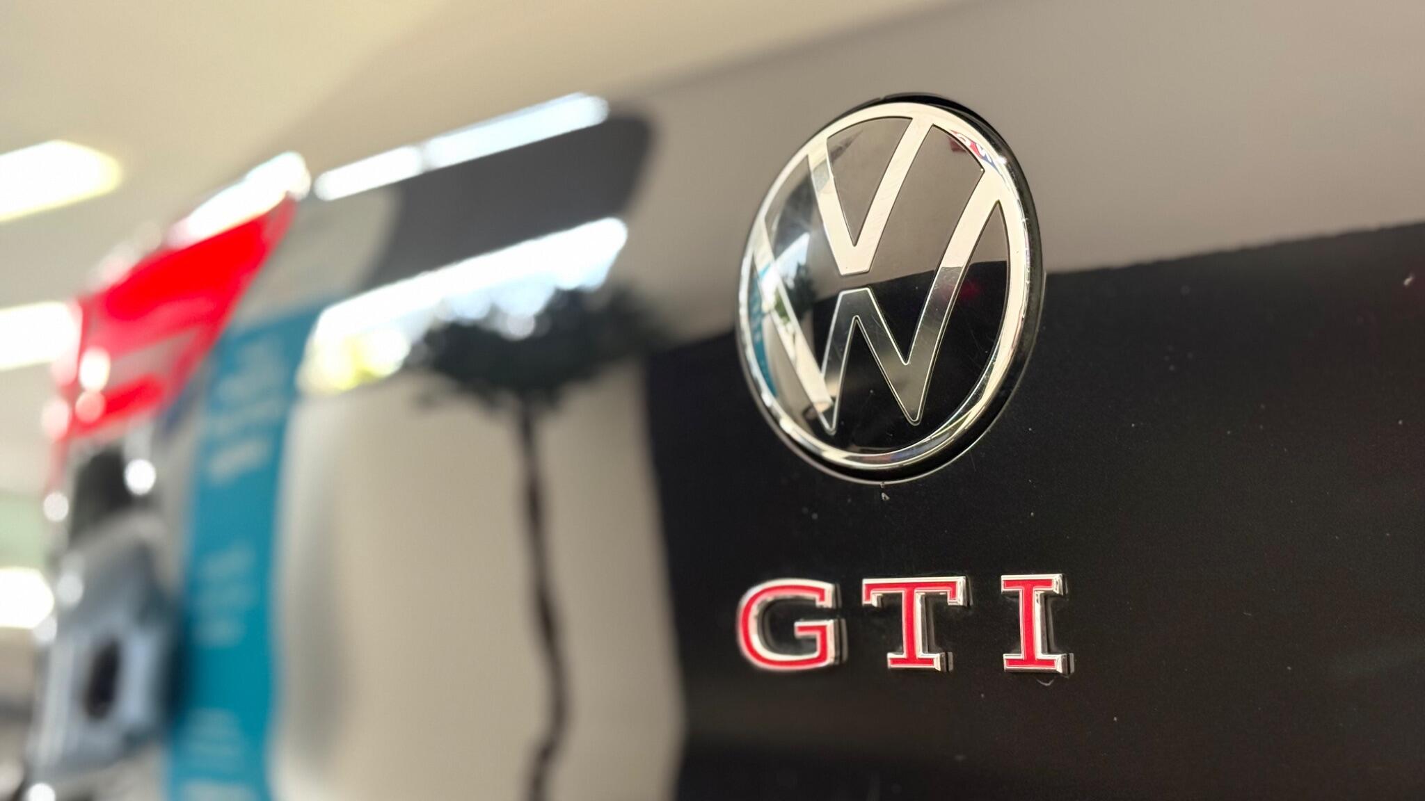 Volkswagen Golf view 15