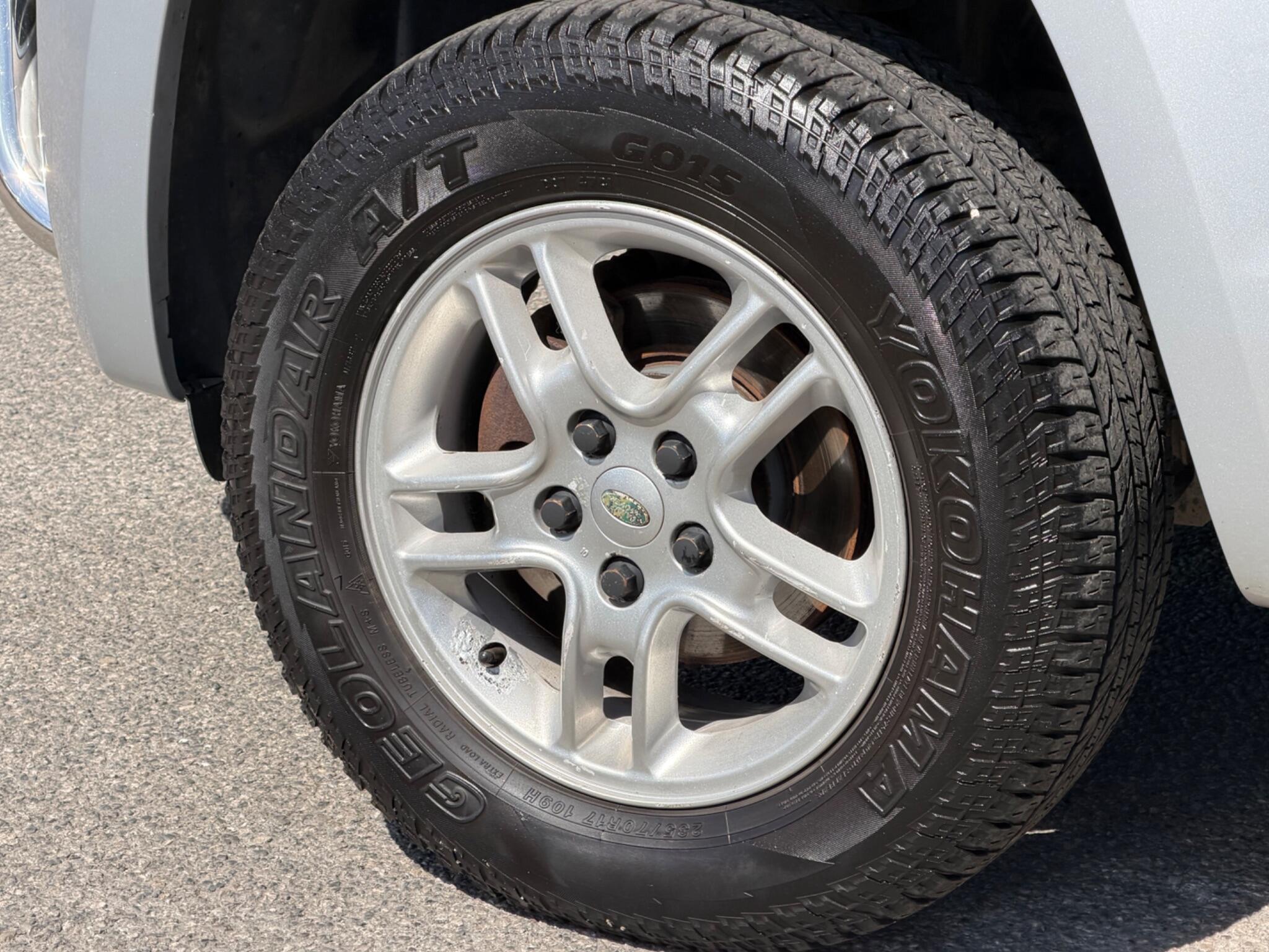 Volkswagen Amarok view 43