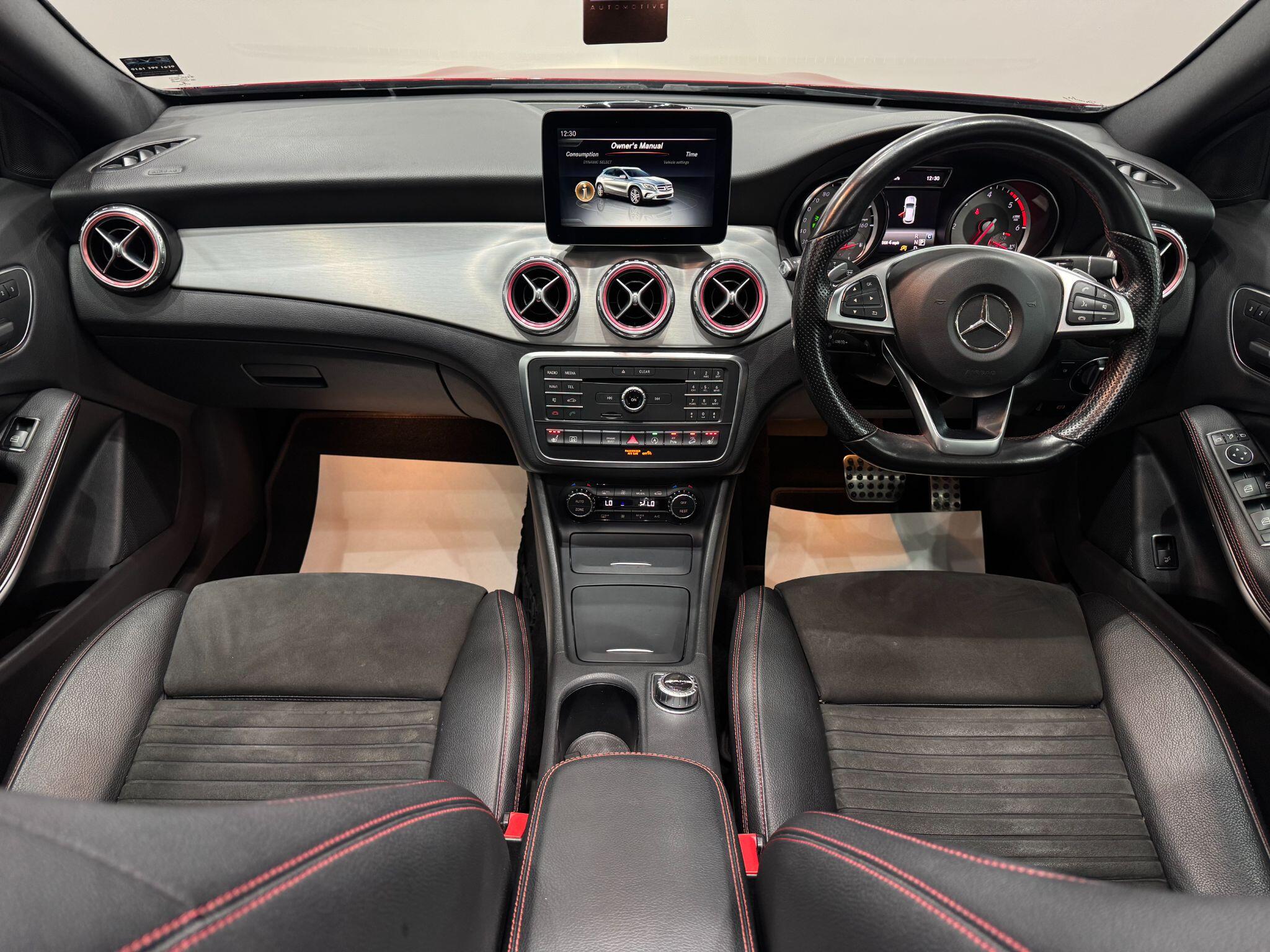 Mercedes-Benz GLA view 58