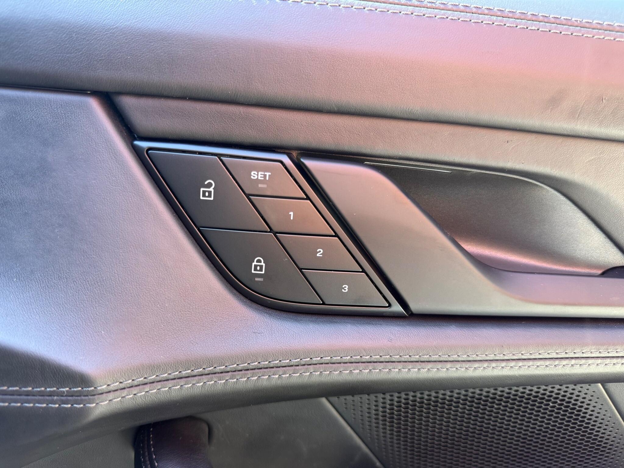 Porsche Taycan view 22