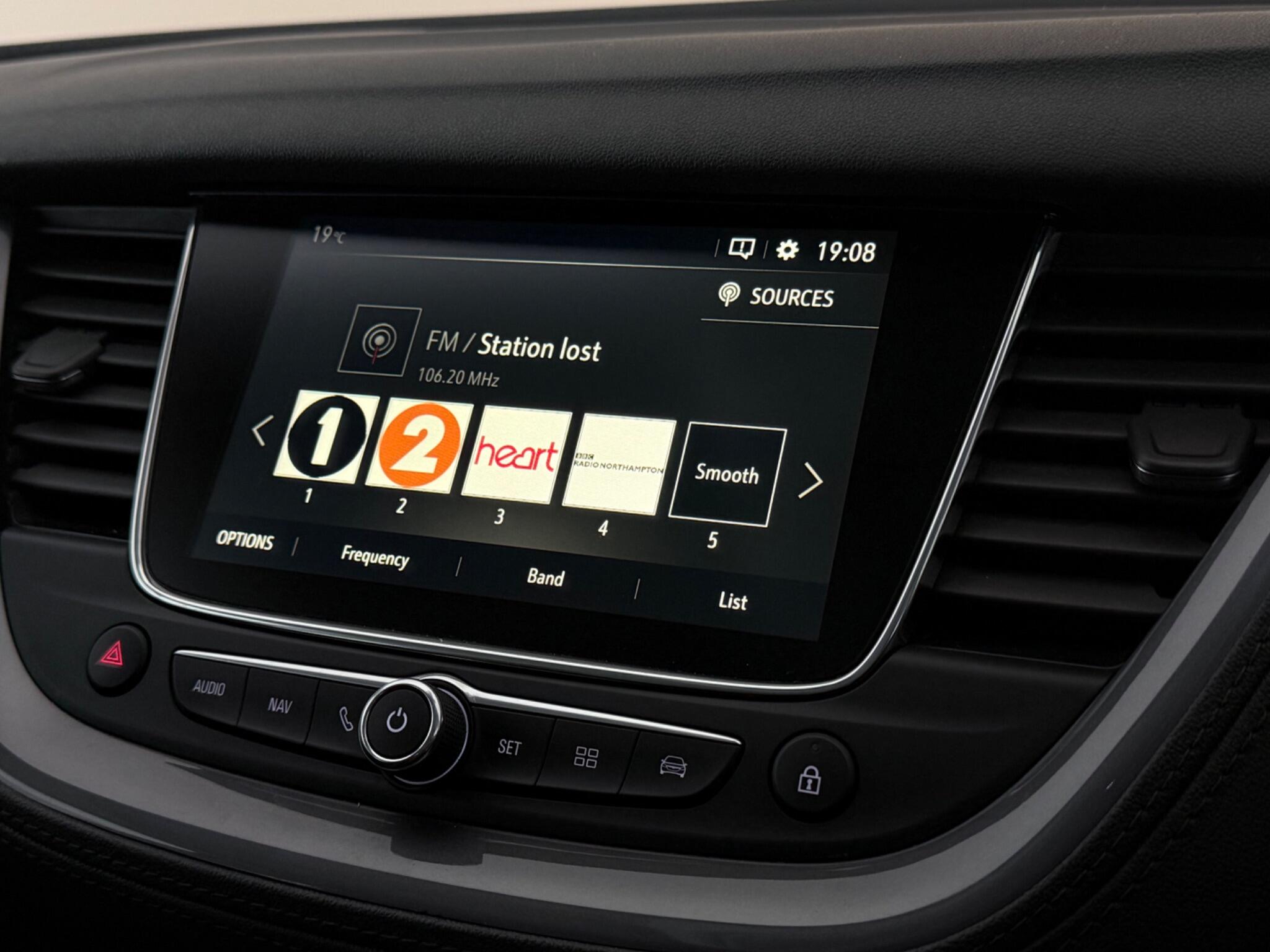 Vauxhall Grandland X view 26