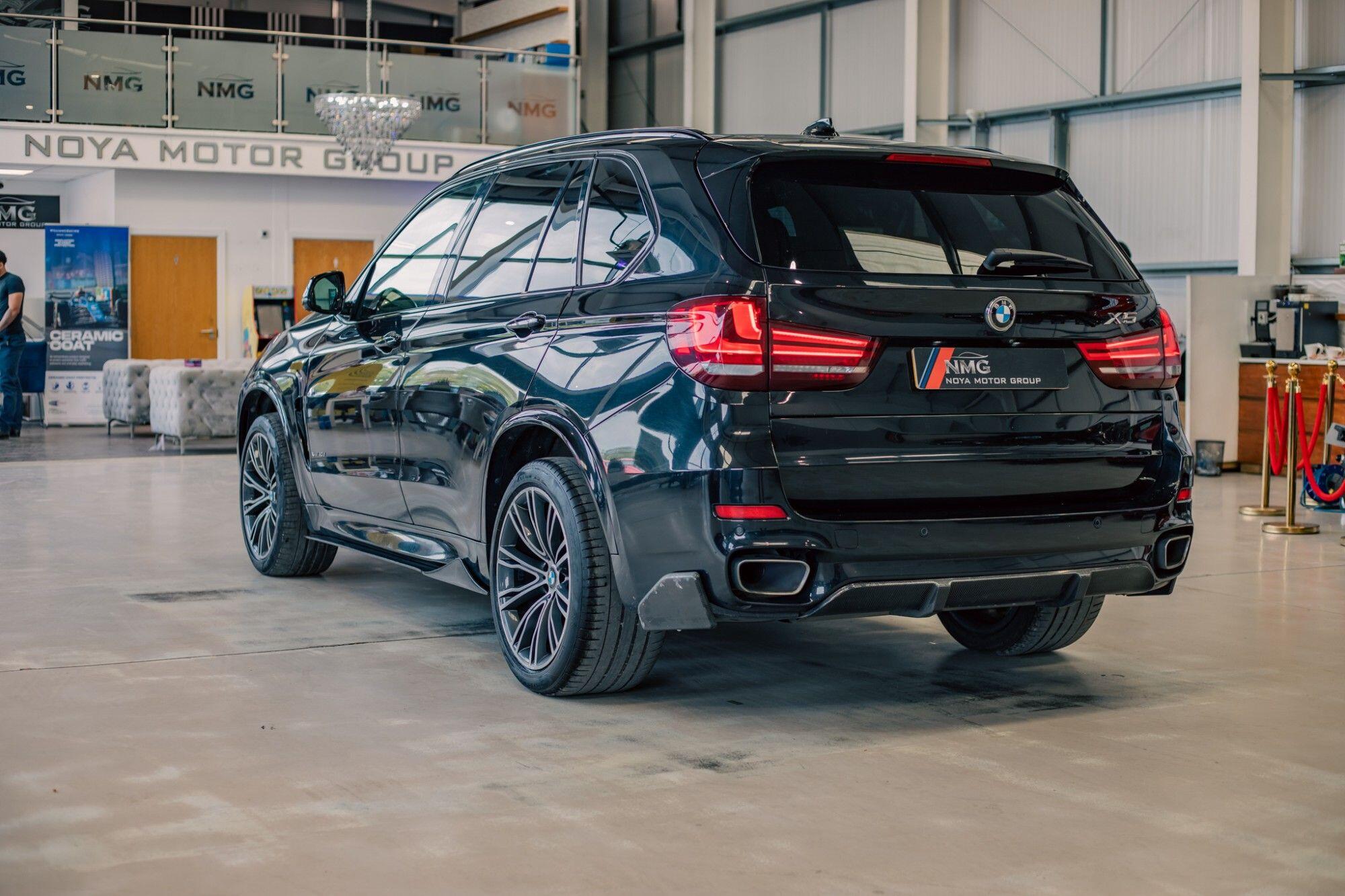 BMW X5 view 29