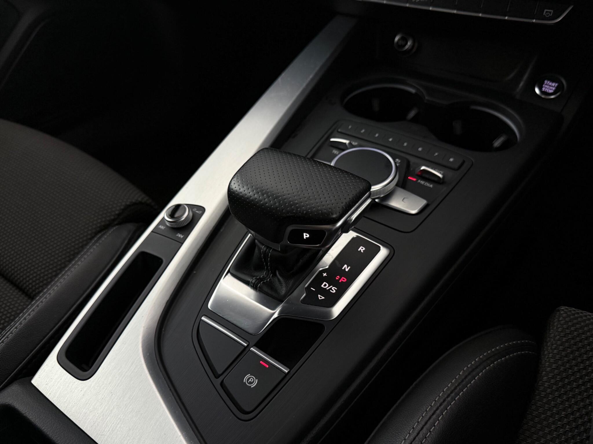Audi A4 view 21