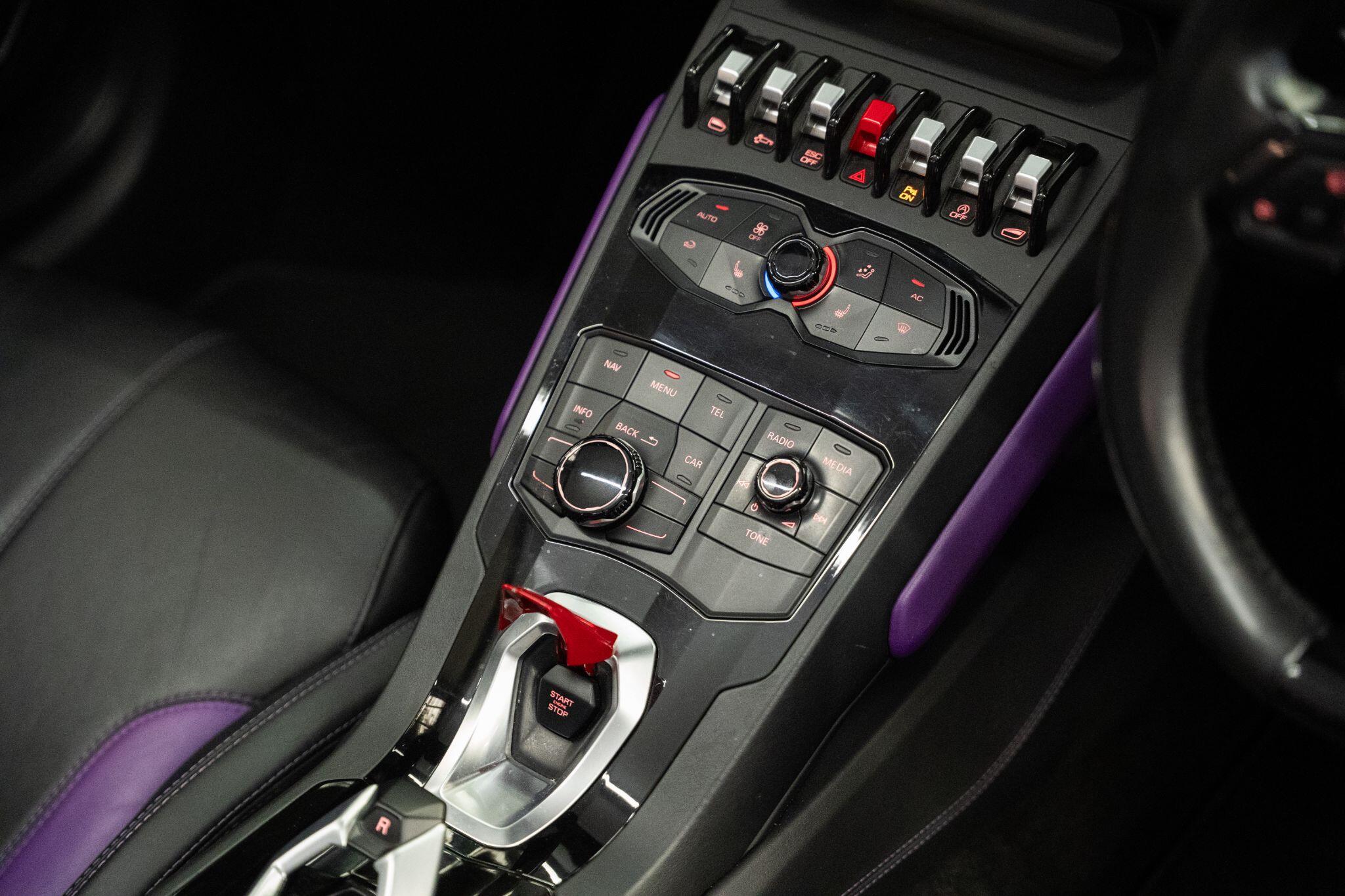 Lamborghini Huracan view 32