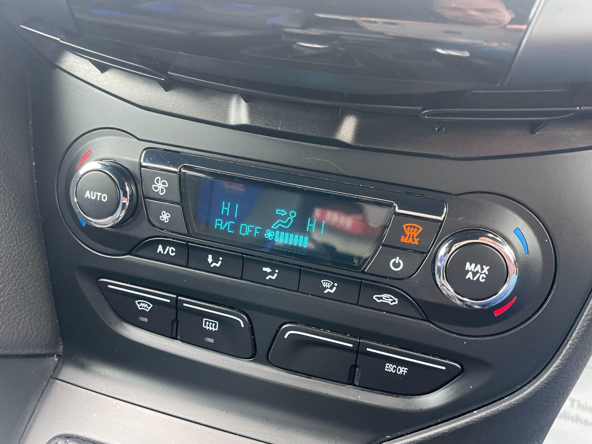 Ford Focus view 30