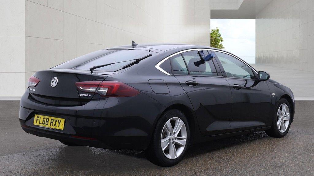 Vauxhall Insignia view 8