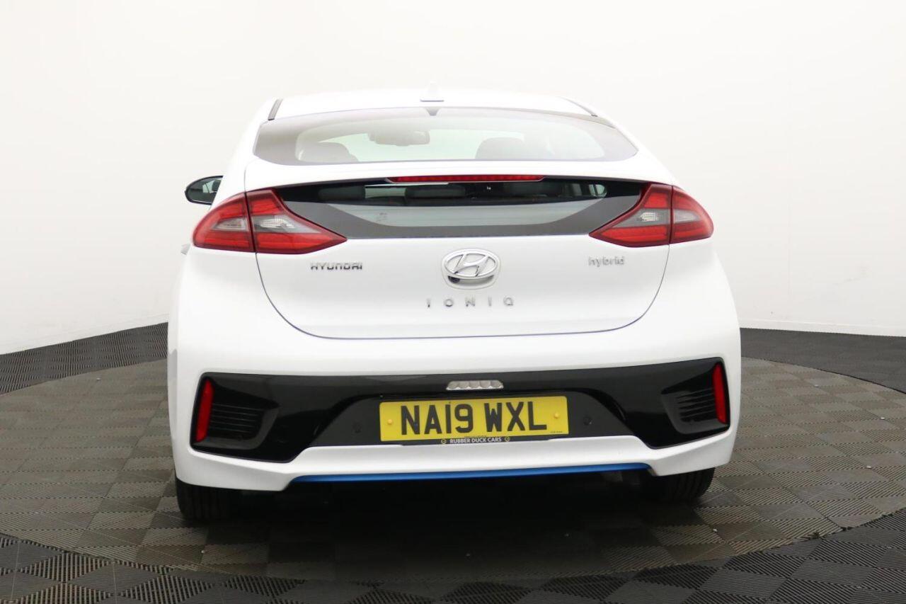 Hyundai IONIQ view 6