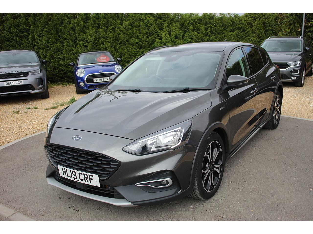 Ford Focus view 5