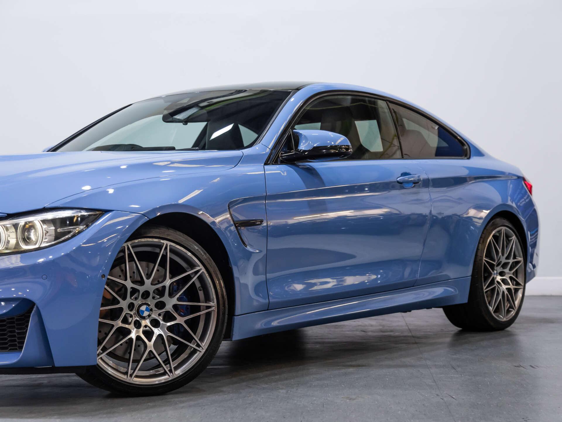 BMW M4 view 17