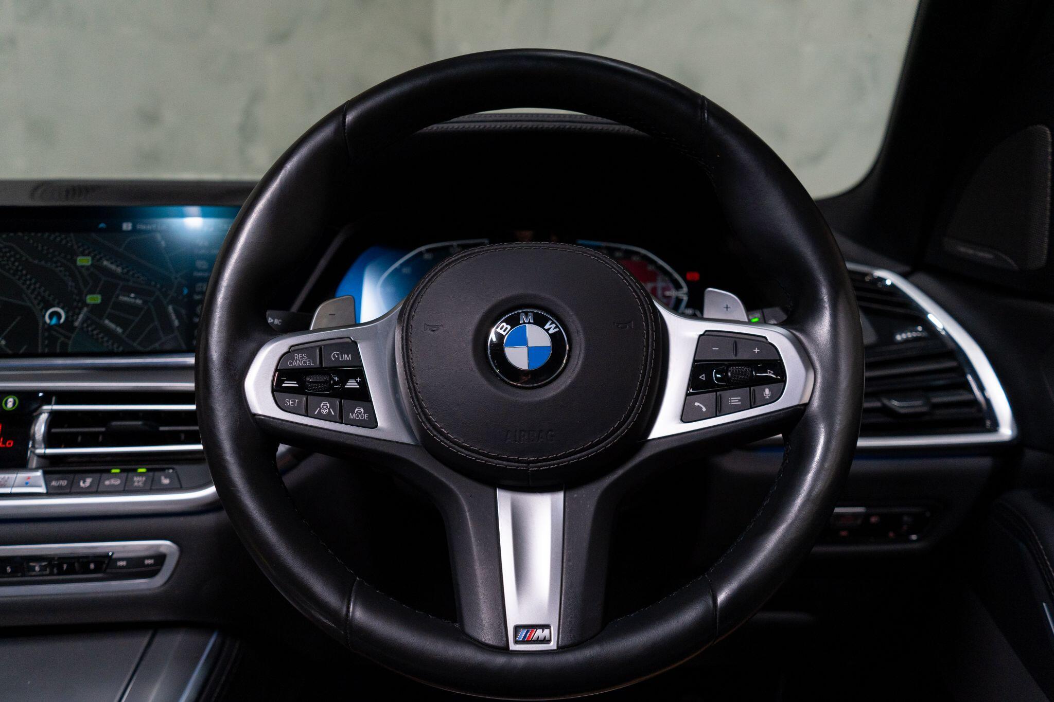 BMW X5 view 33