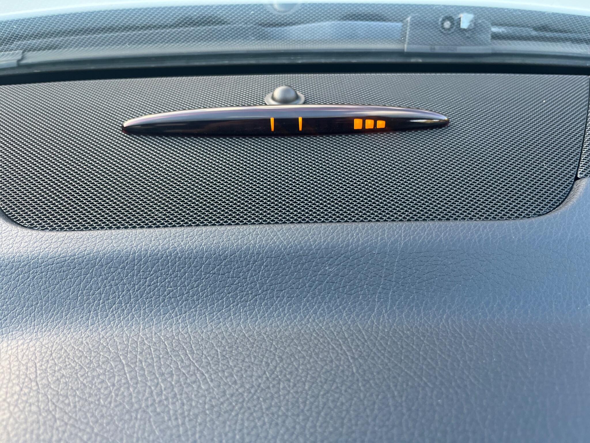 Mercedes-Benz C-Class view 49