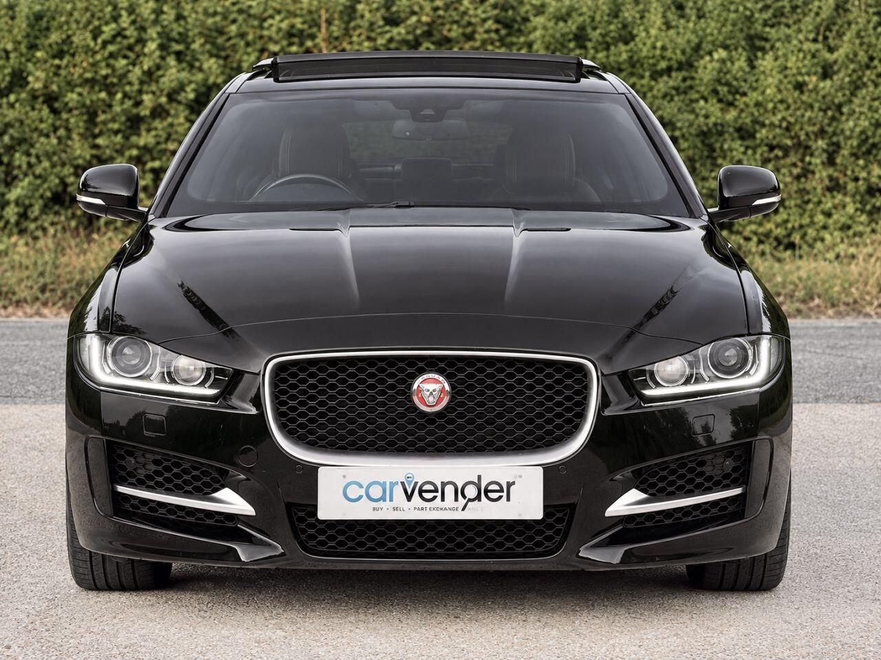 Jaguar Xe view 8
