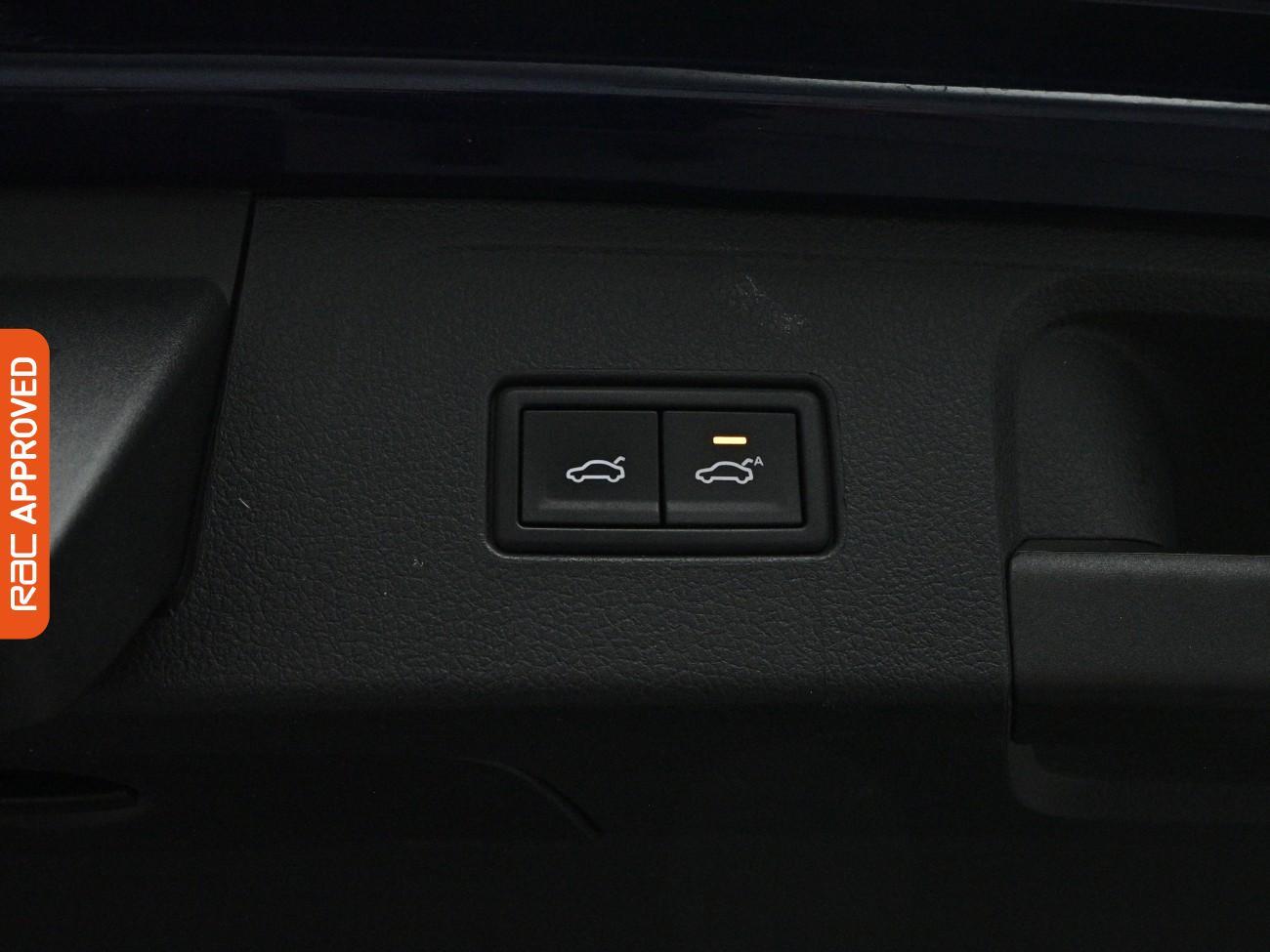 Volkswagen Passat view 29