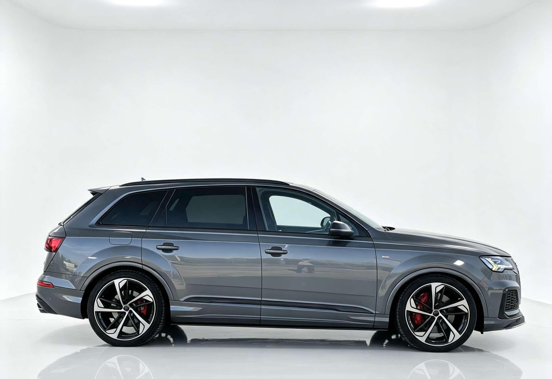Audi SQ7 view 47
