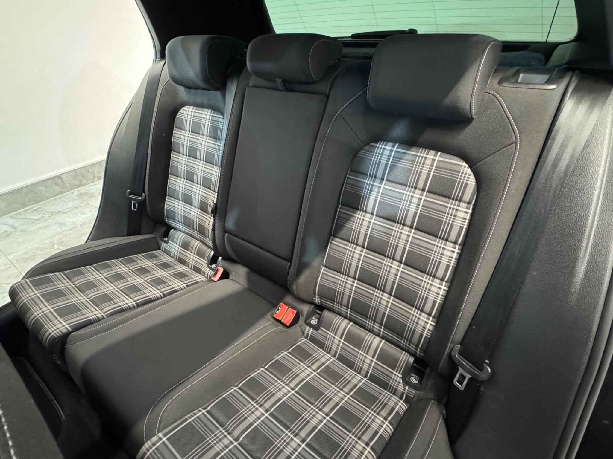Volkswagen Golf view 56