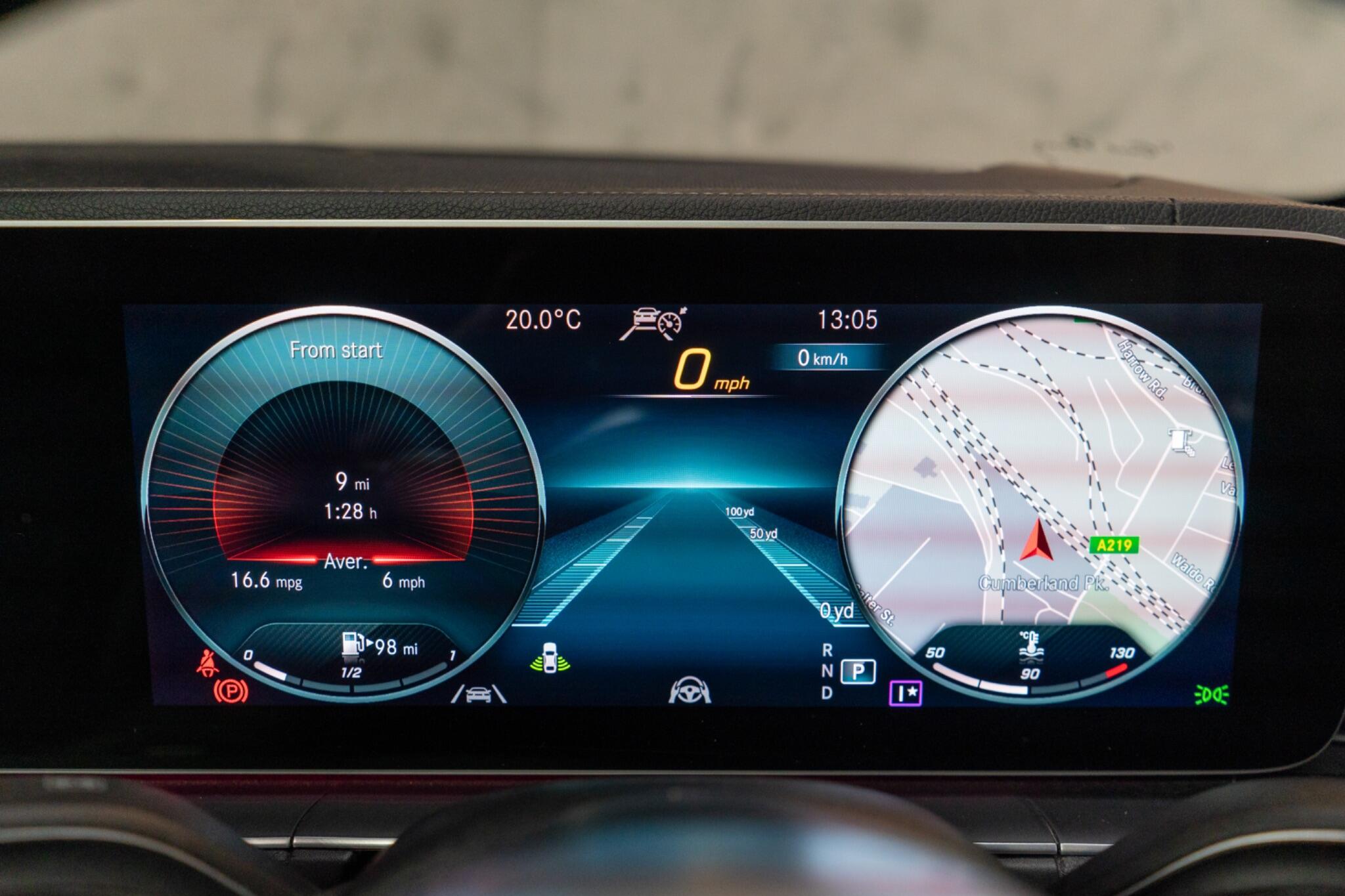 Mercedes-Benz GLS view 43