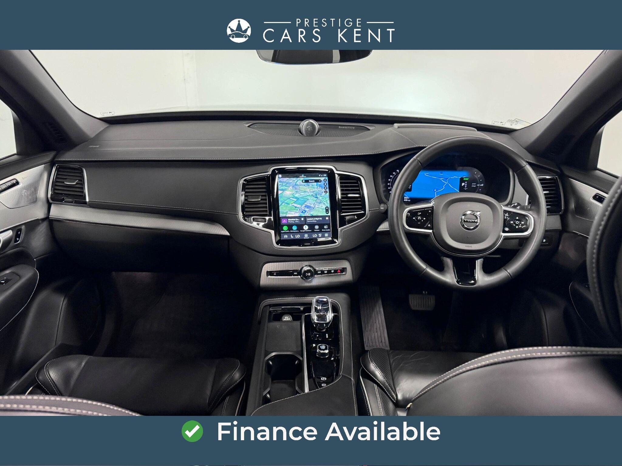 Volvo XC90 view 2