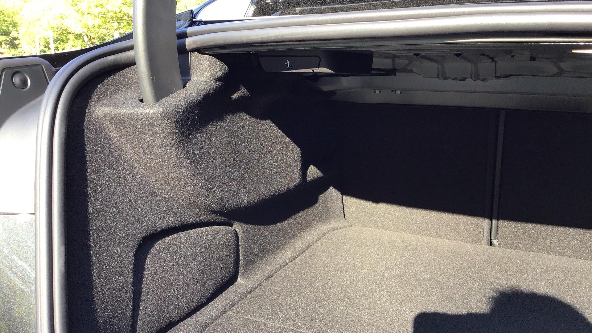 BMW 2 Series view 37