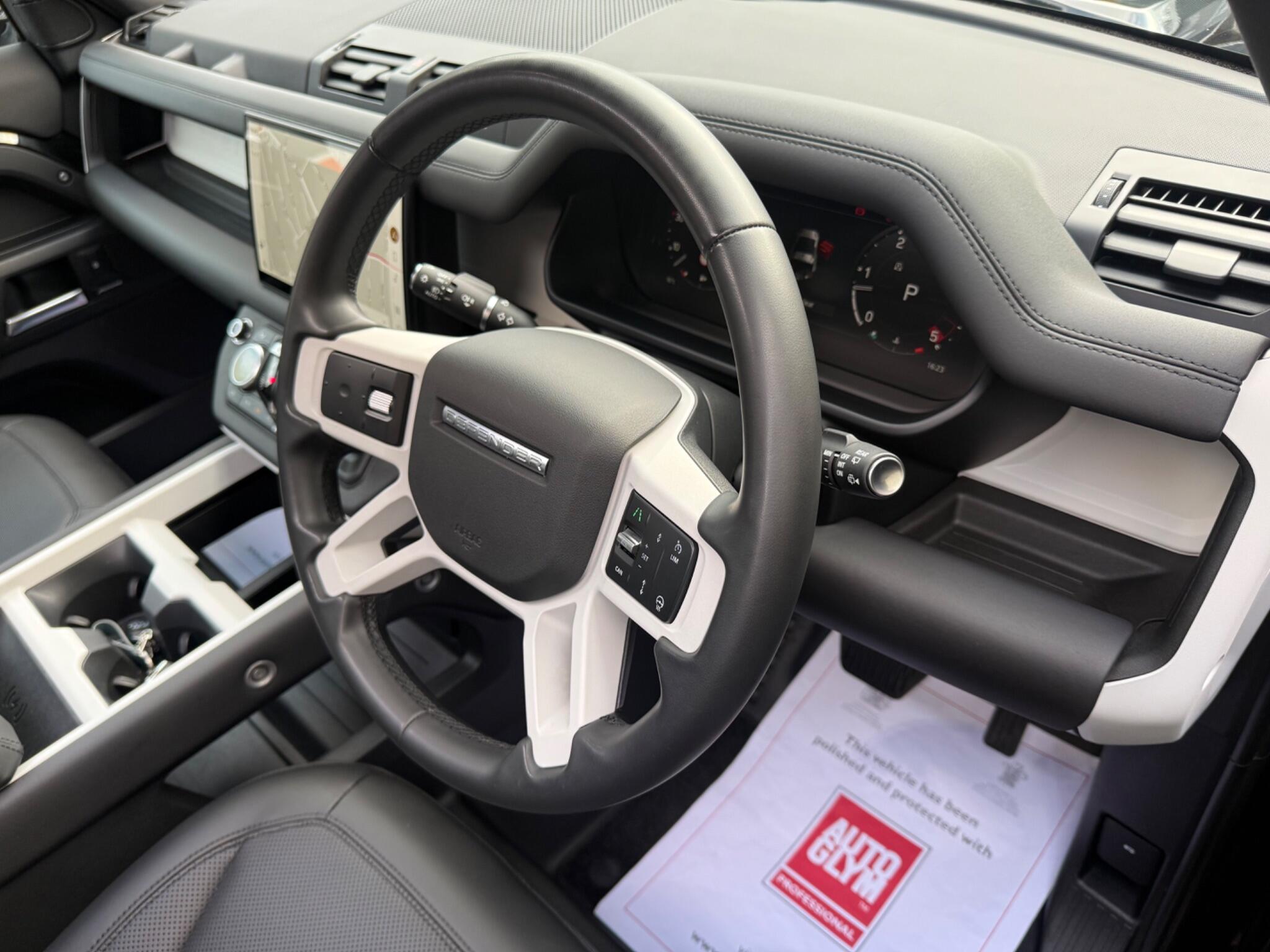 Land Rover Defender view 9
