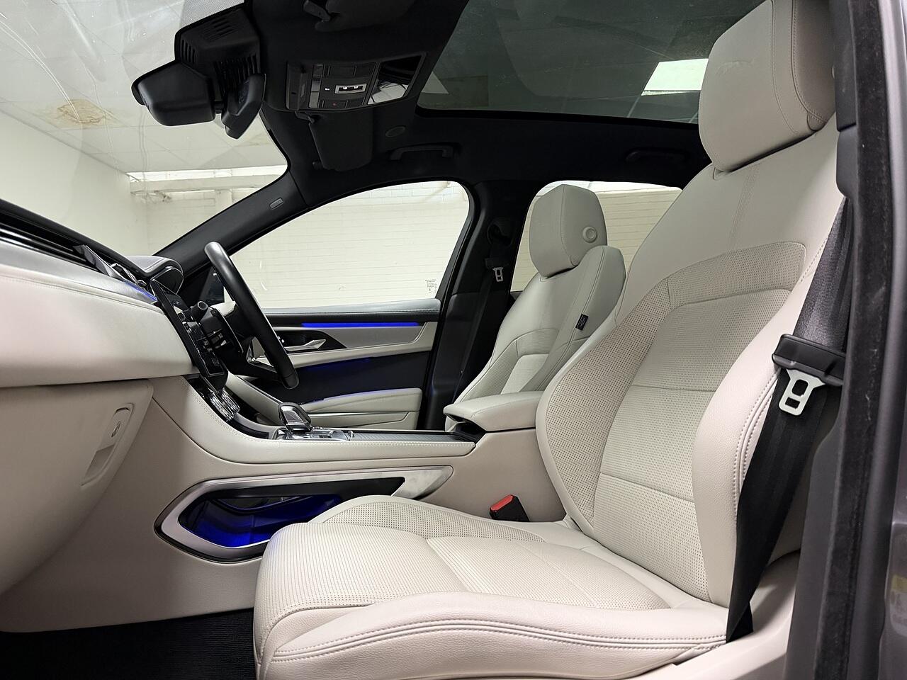 Jaguar F-Pace view 25