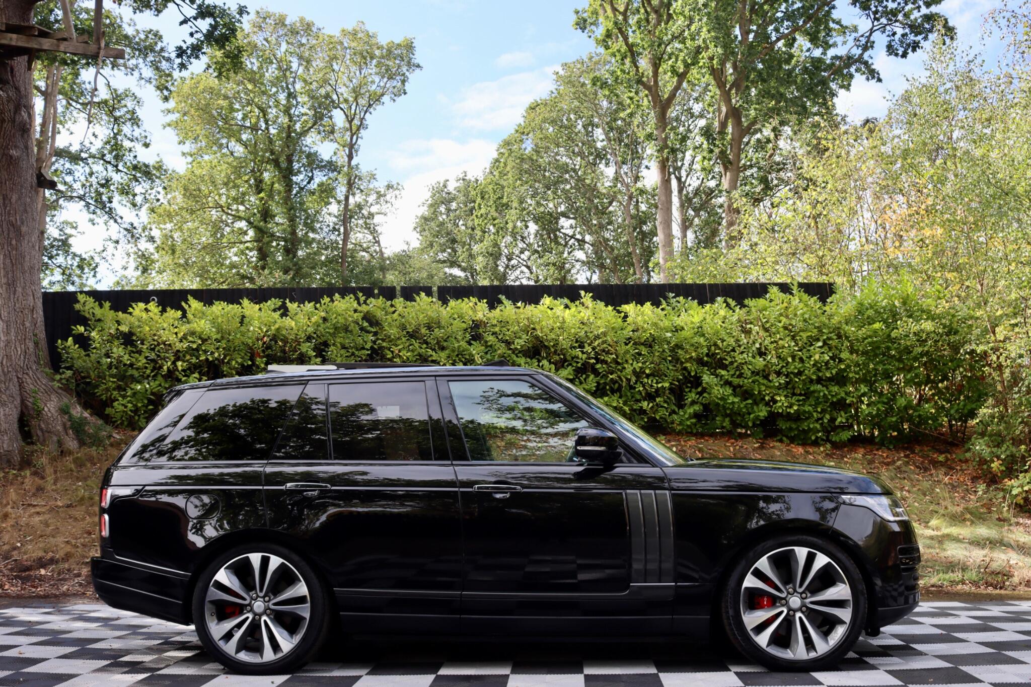 Land Rover Range Rover view 17