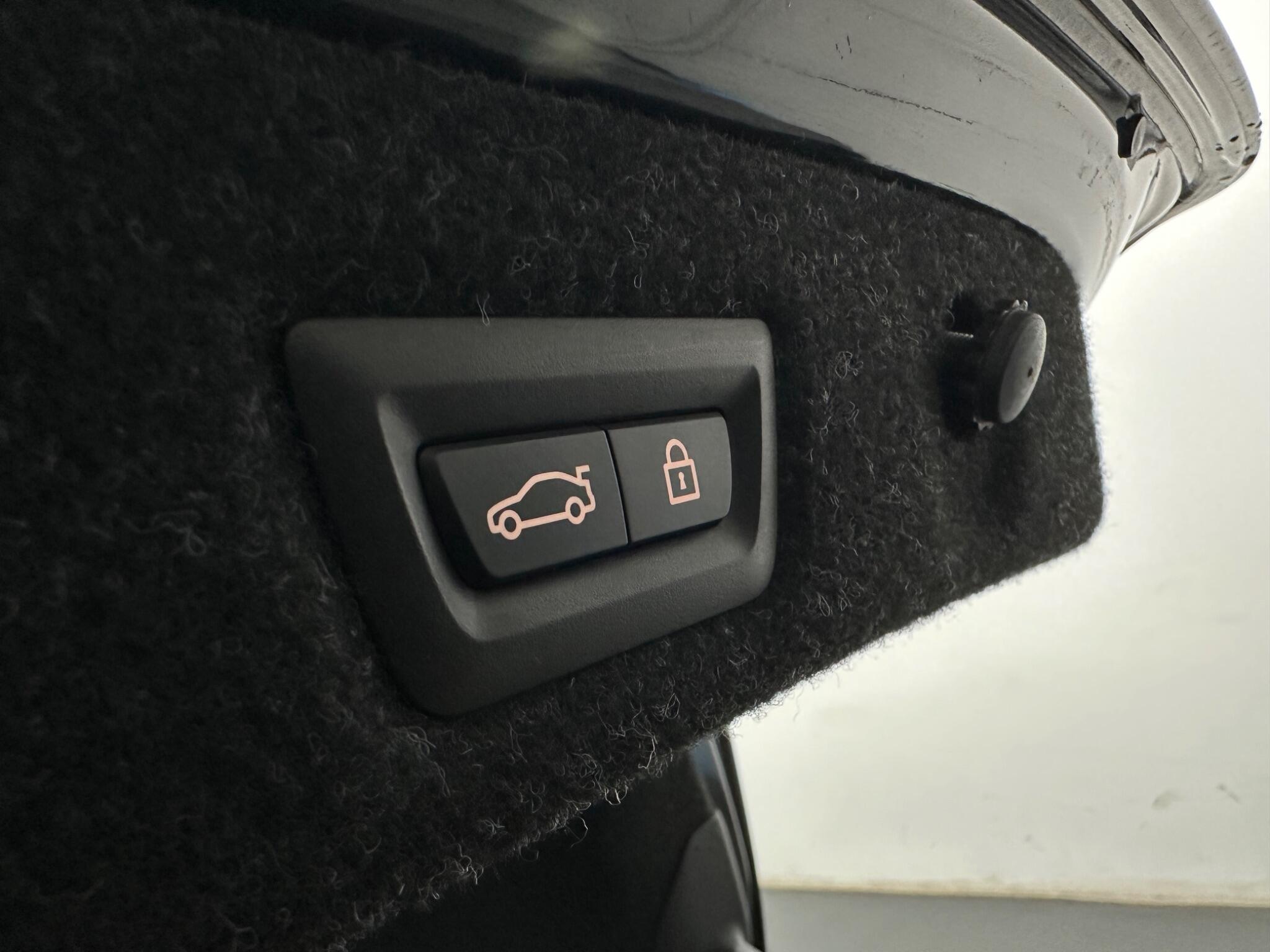 BMW 5 Series view 49