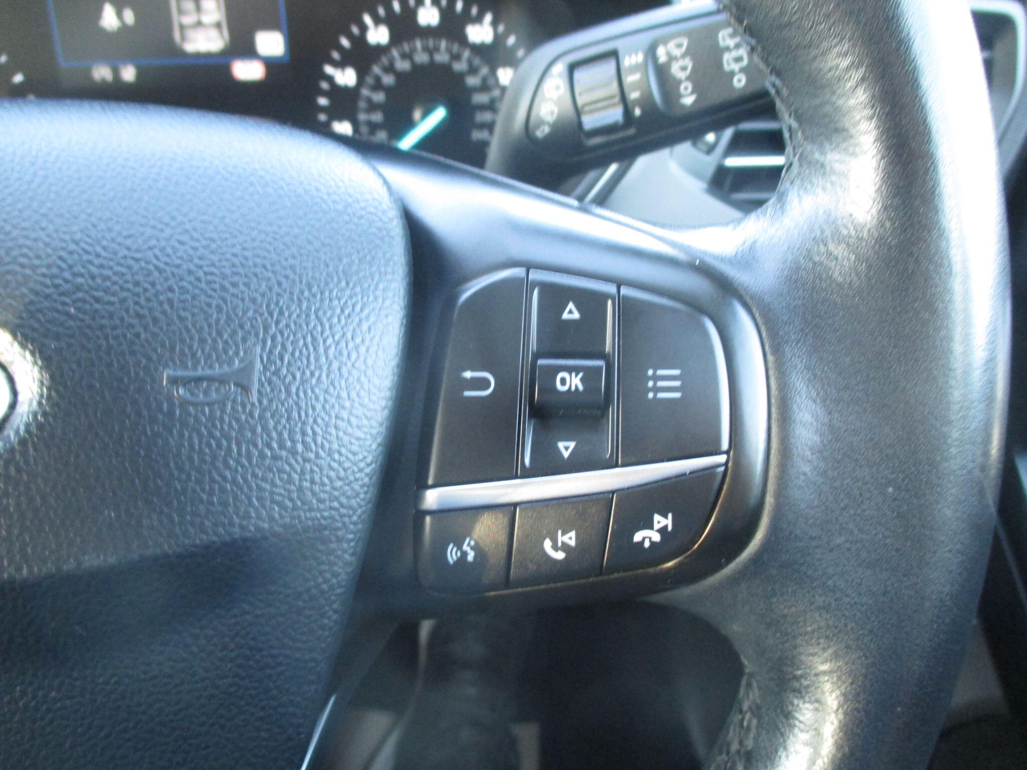 Ford Focus view 34