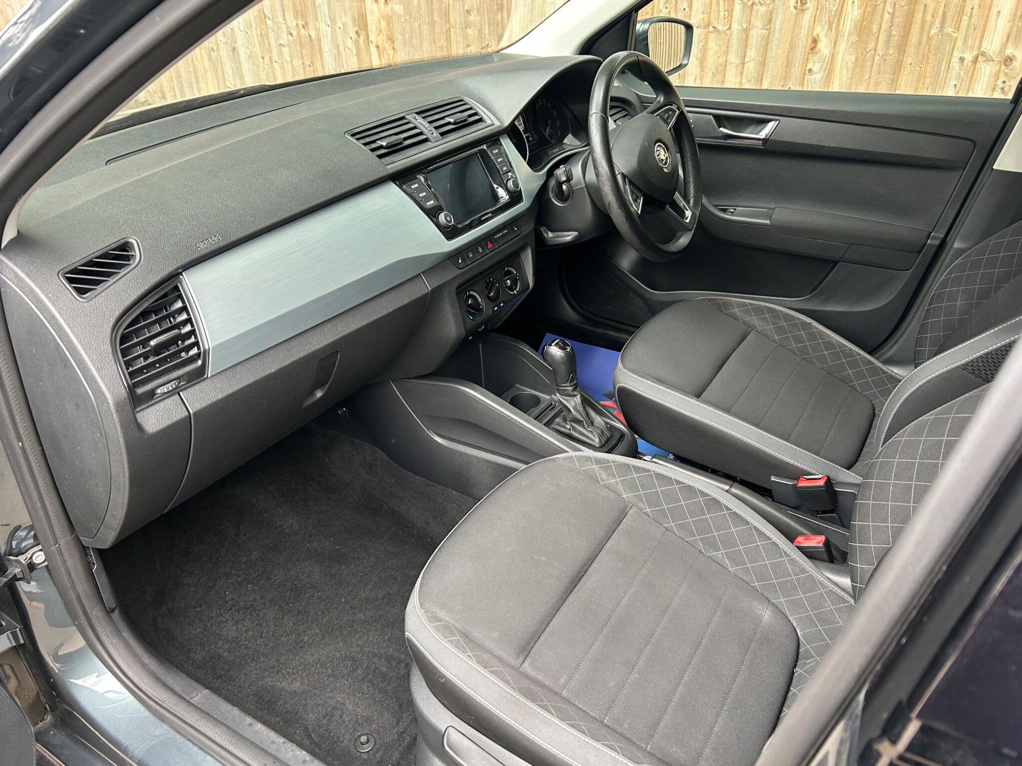 Skoda Fabia view 33