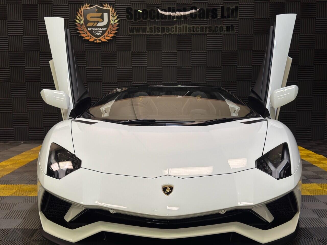 Lamborghini Aventador view 18