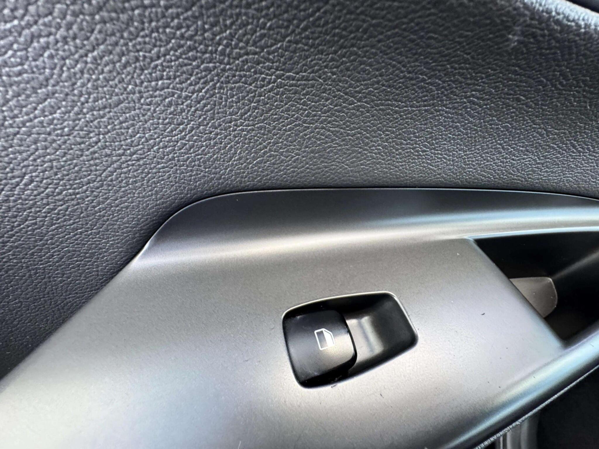 Hyundai Kona view 55