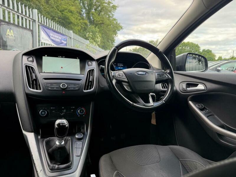 2017 Ford Focus image 29