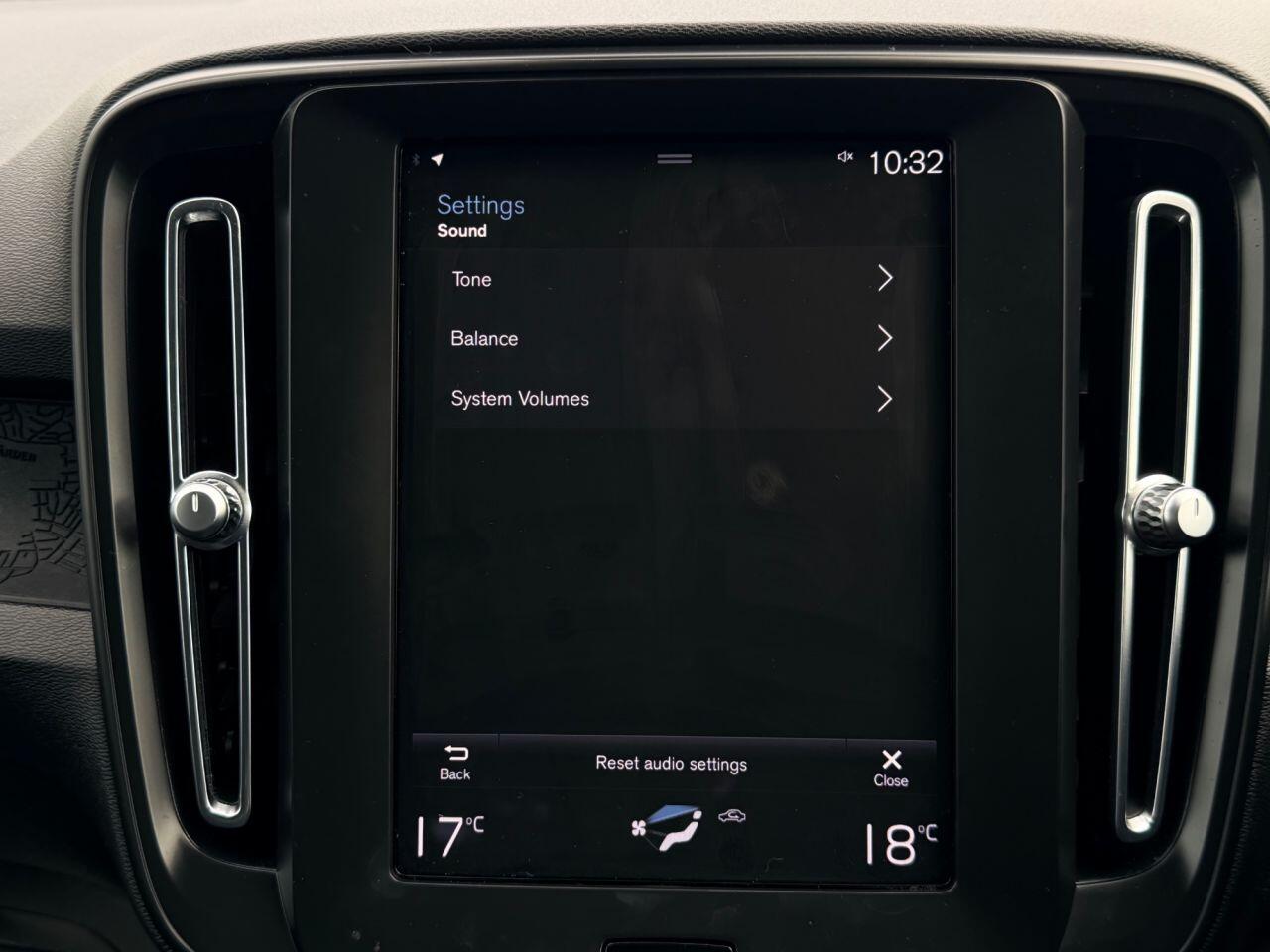 Volvo XC40 view 48