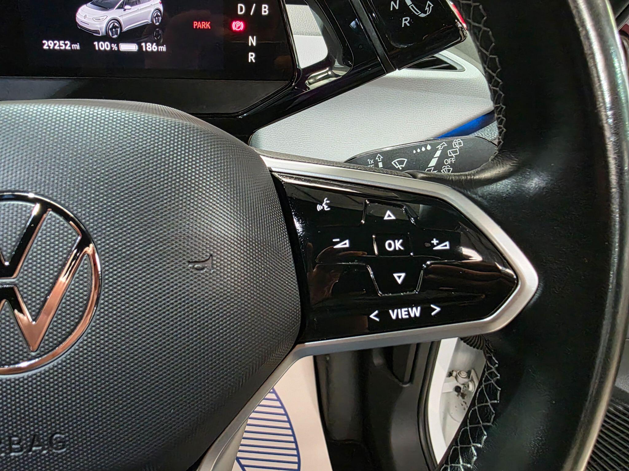 Volkswagen Id.3 view 16