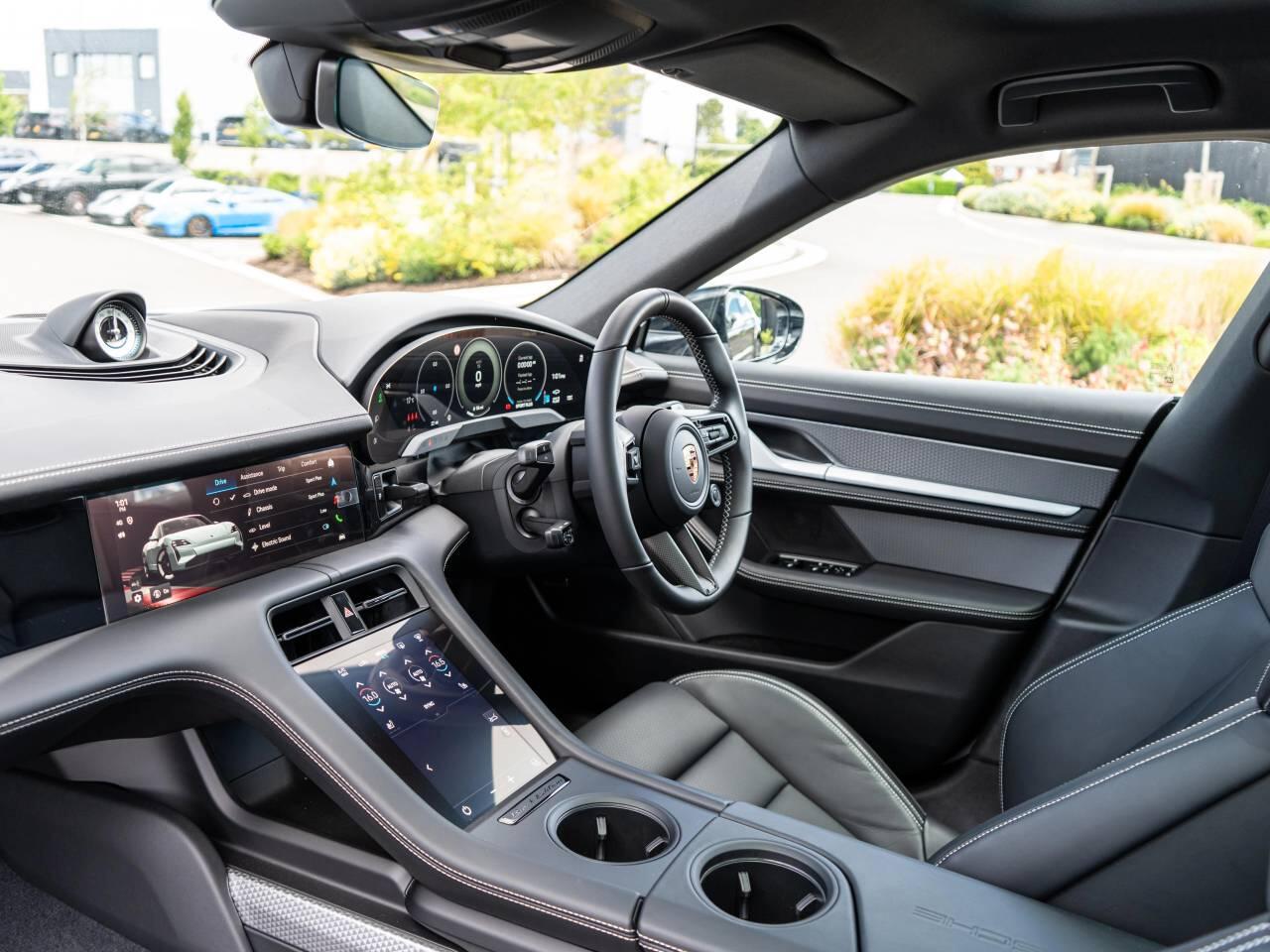 Porsche Taycan view 19