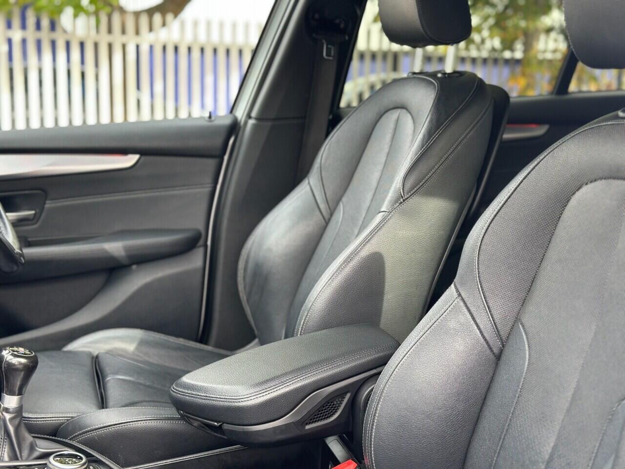 BMW 2 Series view 13