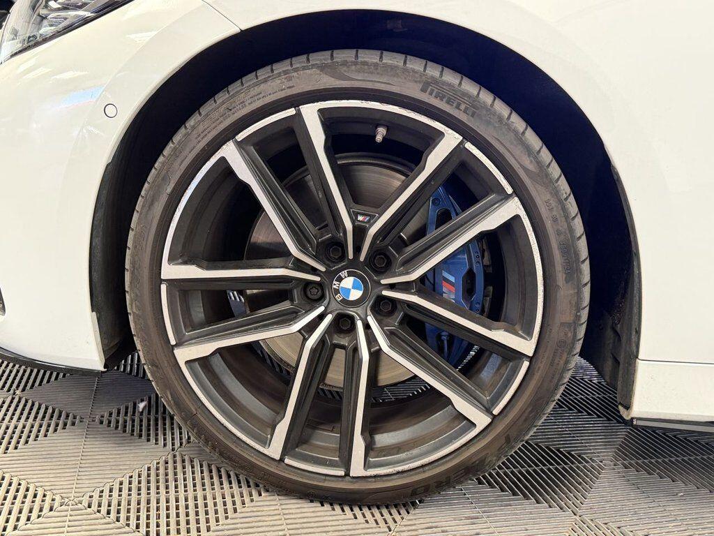 BMW 4 Series view 27