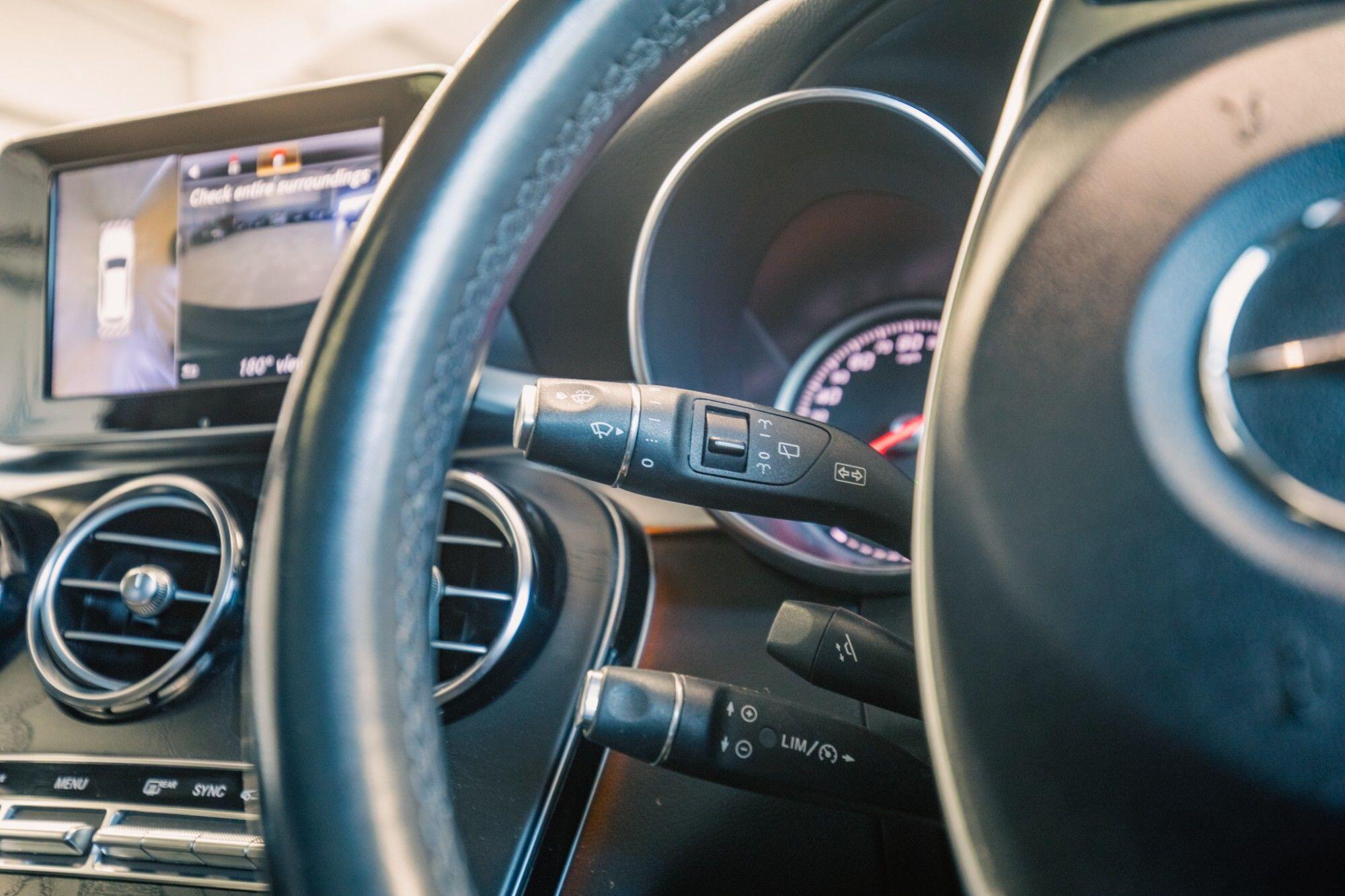 Mercedes-Benz GLC view 27