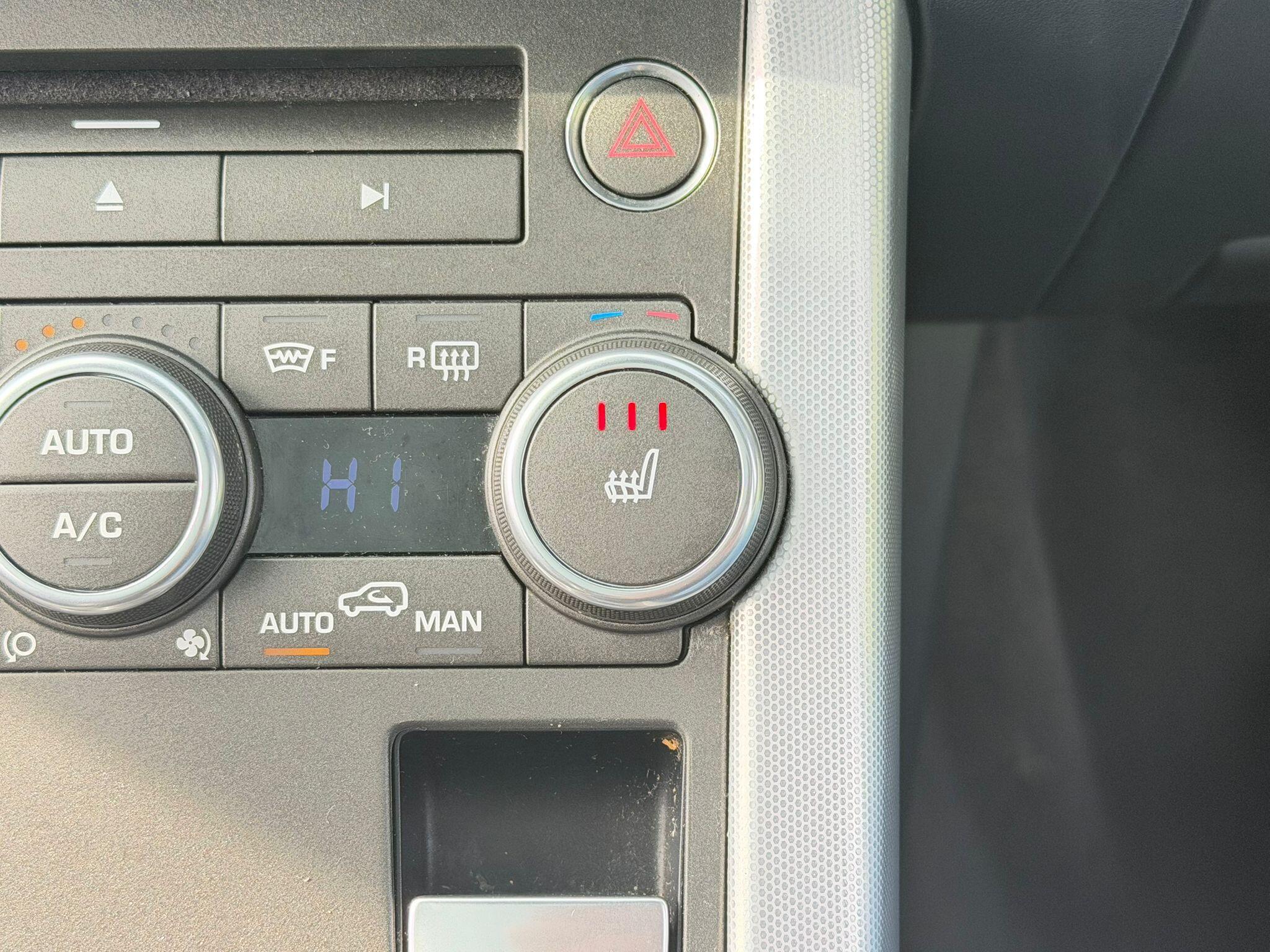 Land Rover Range Rover Evoque view 24