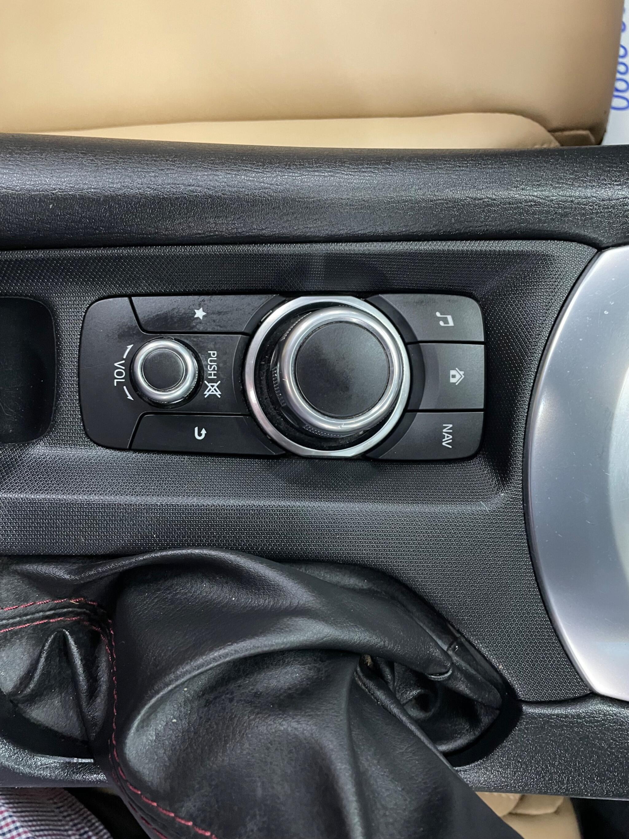 Mazda MX-5 view 23
