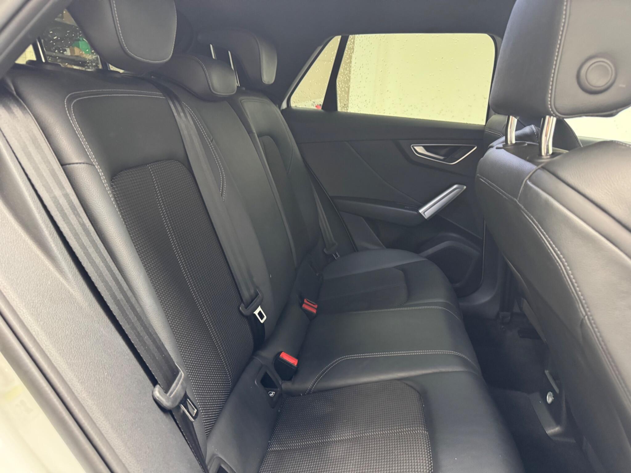 Audi Q2 view 10