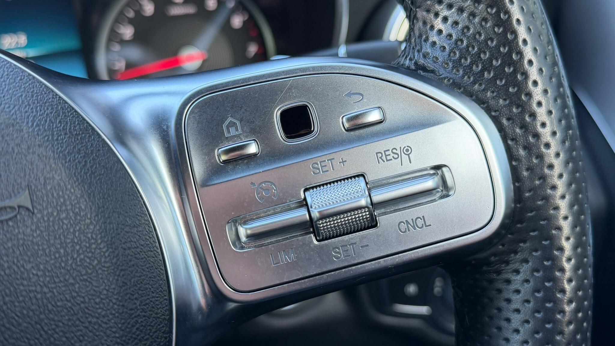 Mercedes-Benz C-Class view 16