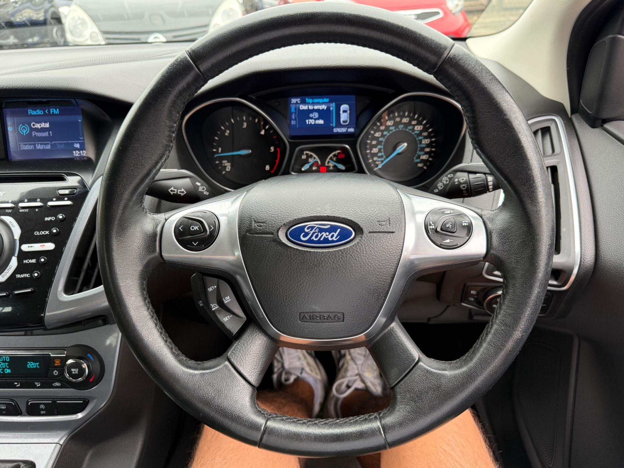 Ford Focus - Image 57