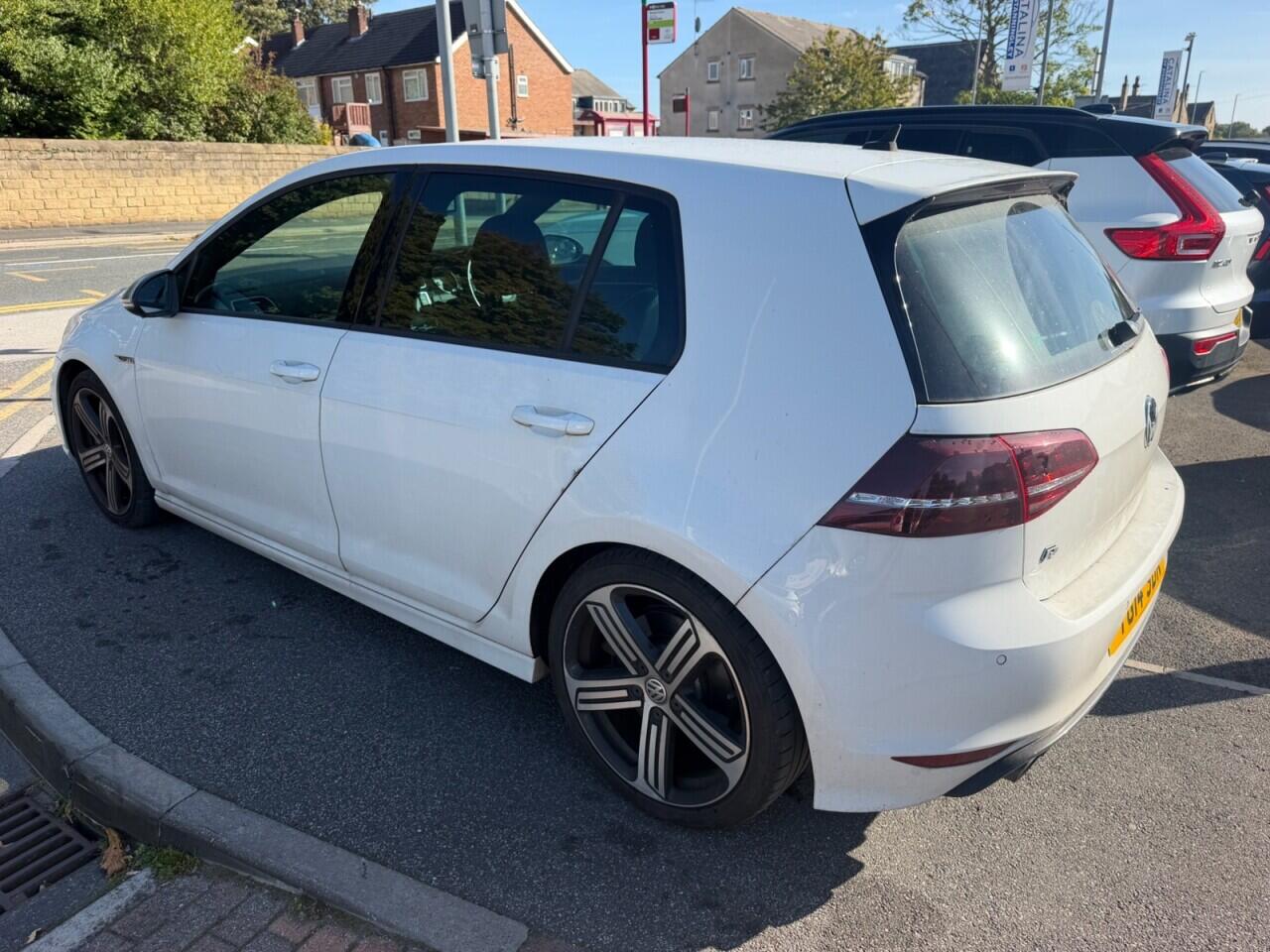 Volkswagen Golf view 6